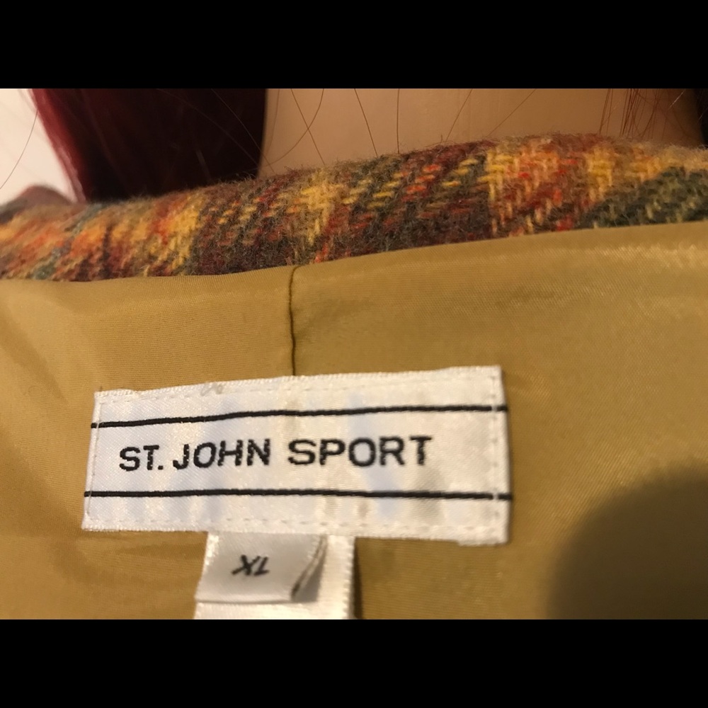 Coat - Picture 5 of 6